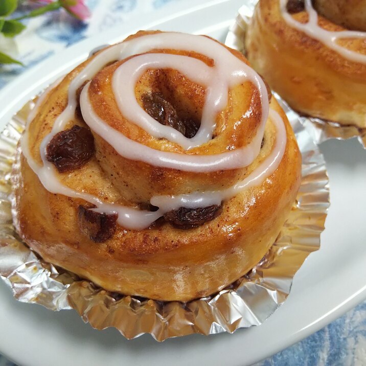 くるくる…シナモンレーズンロール☆